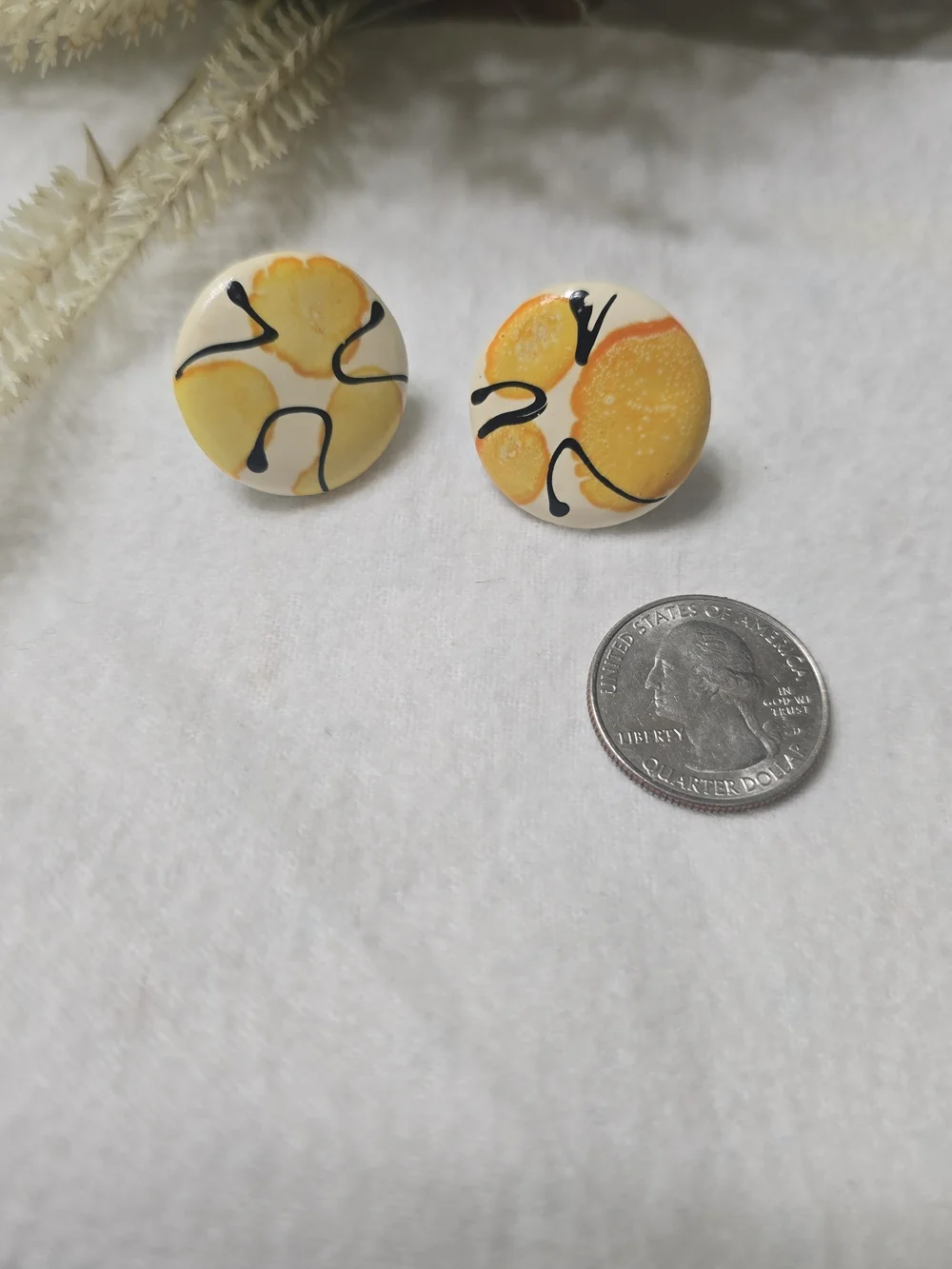 Vintage Stud Yellow Swirl Round Earrings